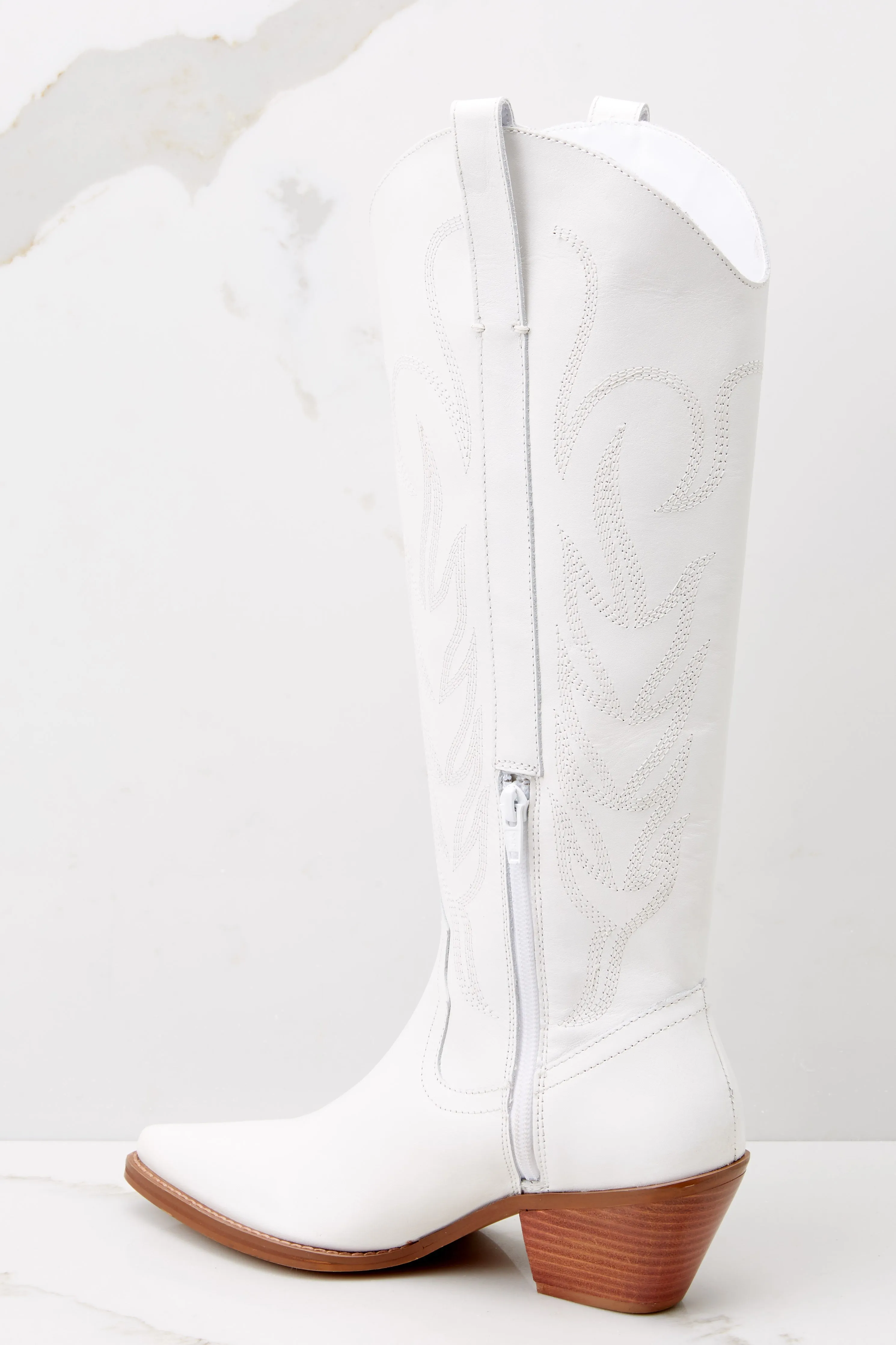 Agency Western White Boot