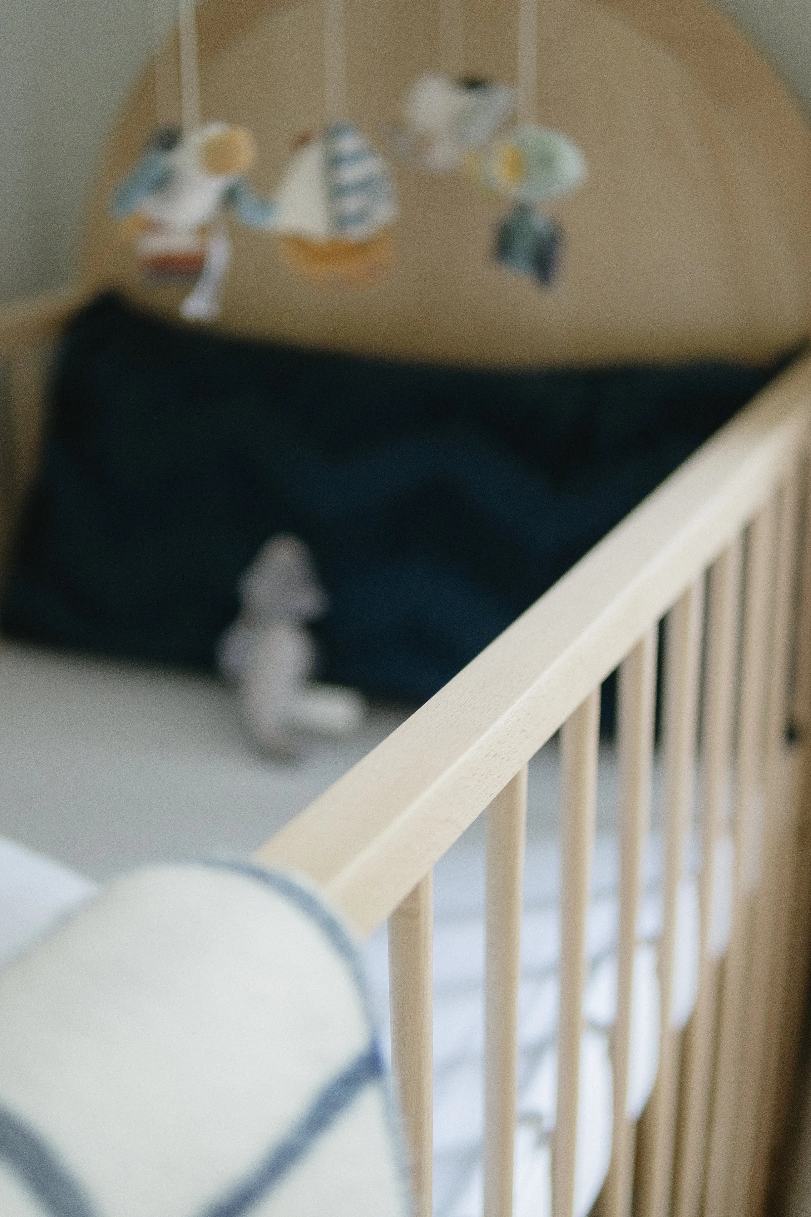 Bold Cot