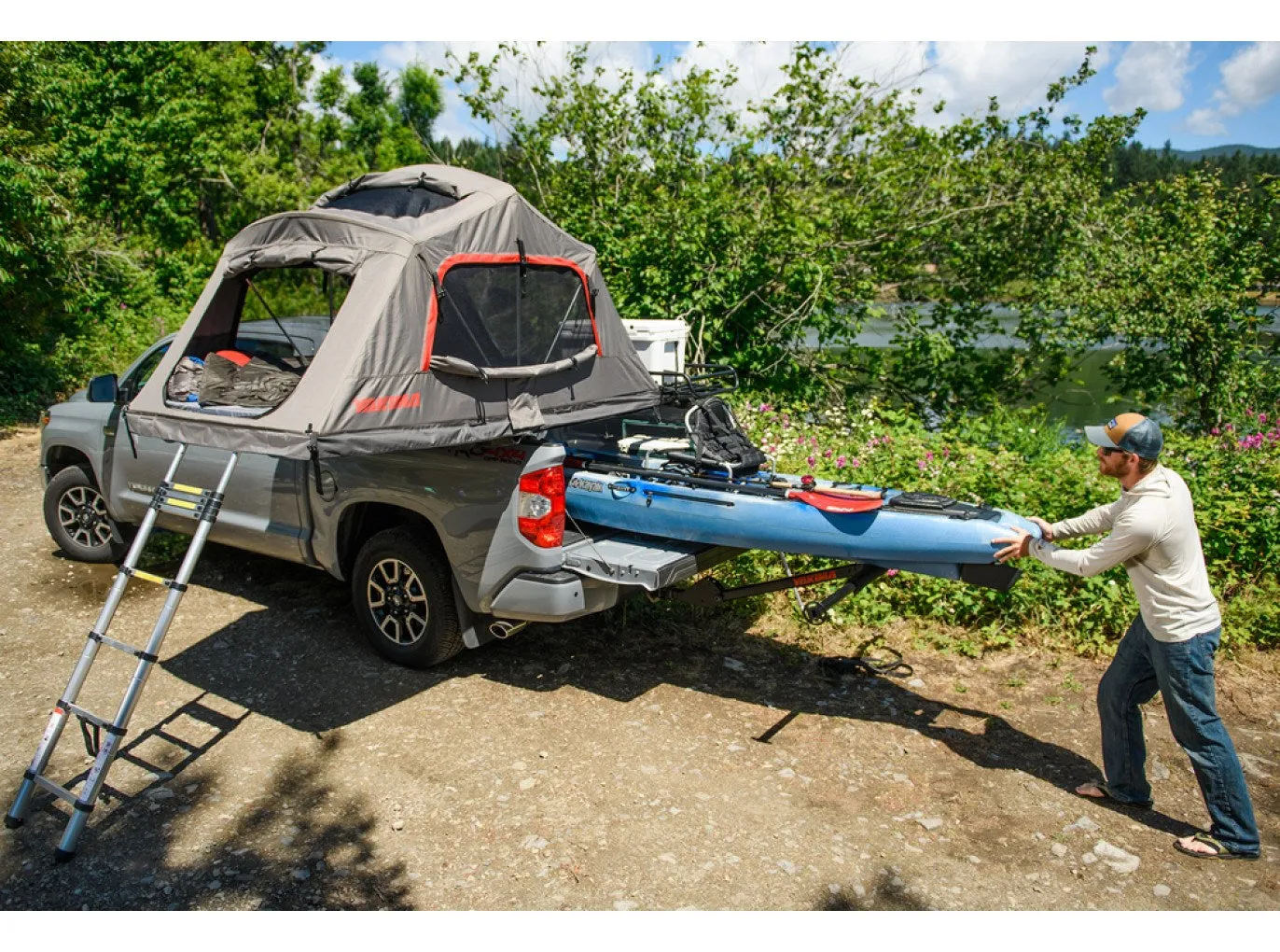 SkyRise HD Small